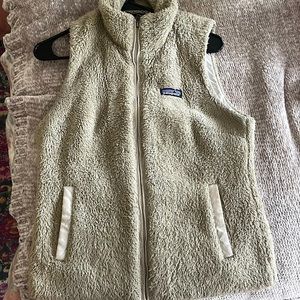 Medium Patagonia Sherpa vest